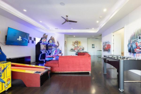 Bright Chic 7 Bdrm Oasis with Private Pool and Spa at Reunion